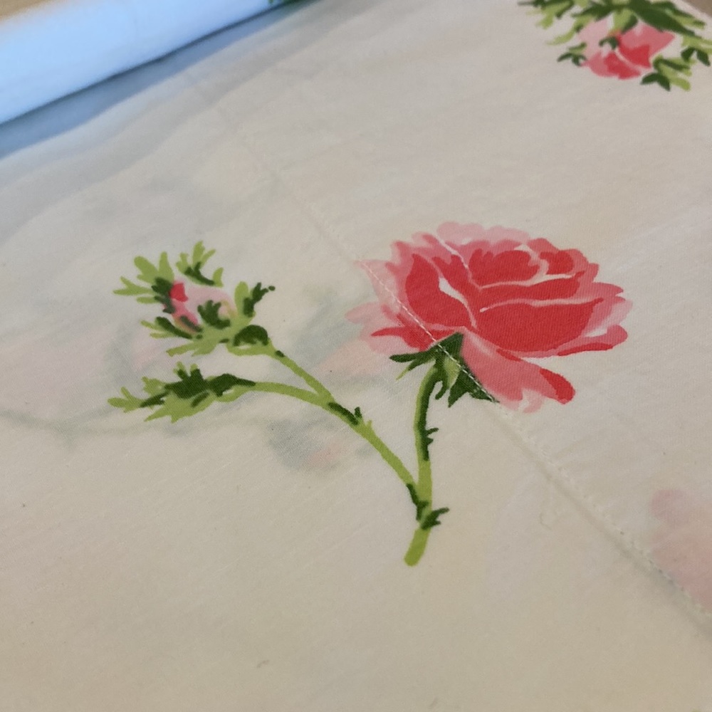 Retro Springcale Standard Pillowcase Set. - Picture 2 of 10